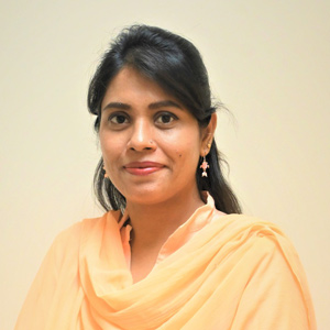 Nida Ghouri